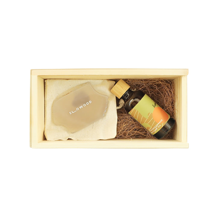 Agate Gua Sha & Natural Essential Massage Oil Set - Slowood