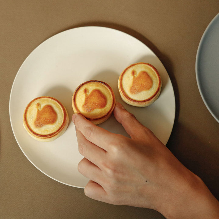 [Pre-order] Triple Nut Mooncake (Pickup Date: 06 - 08/9) - Slowood