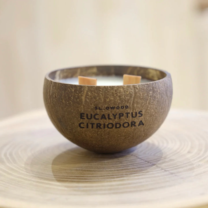 天然精油椰殼蠟燭 300克 - 檸檬桉樹