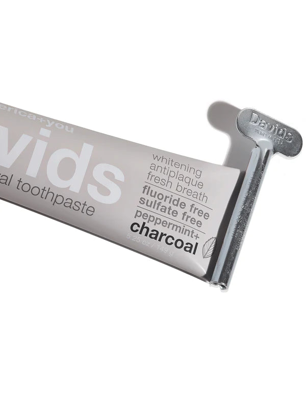Natural Toothpaste - Peppermint & Charcoal - Slowood