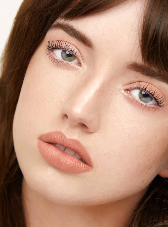 Concealer / Foundation - Slowood