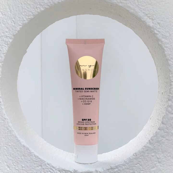 Natural Sunscreen - Tinted Semi-Matte SPF30 (60ml)