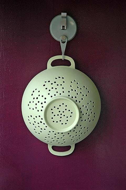 100 Holes Strainer, Large - Slowood