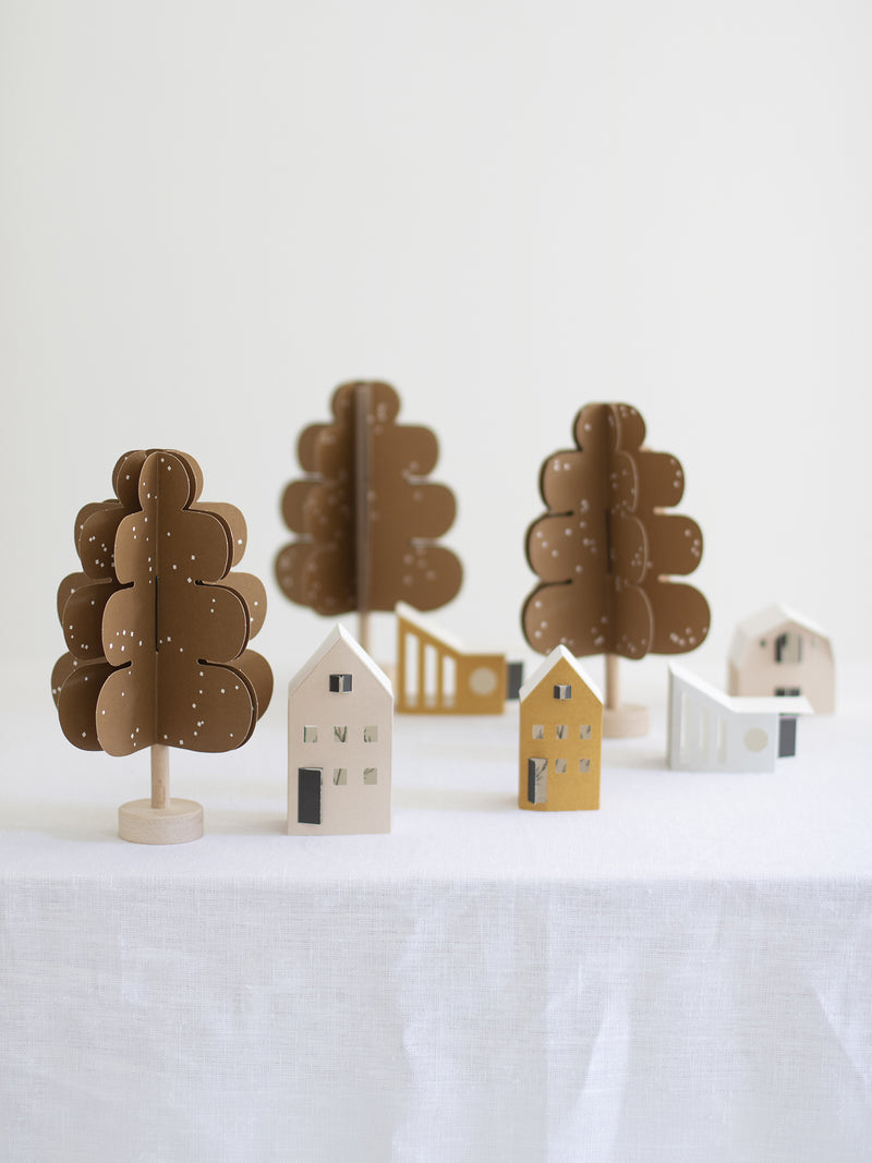 OAK tree dark brown